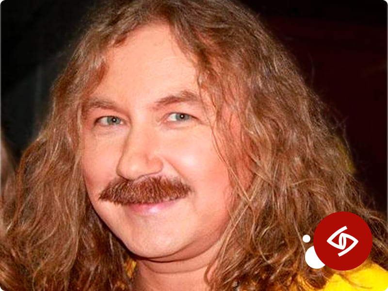 Игорь Николаев